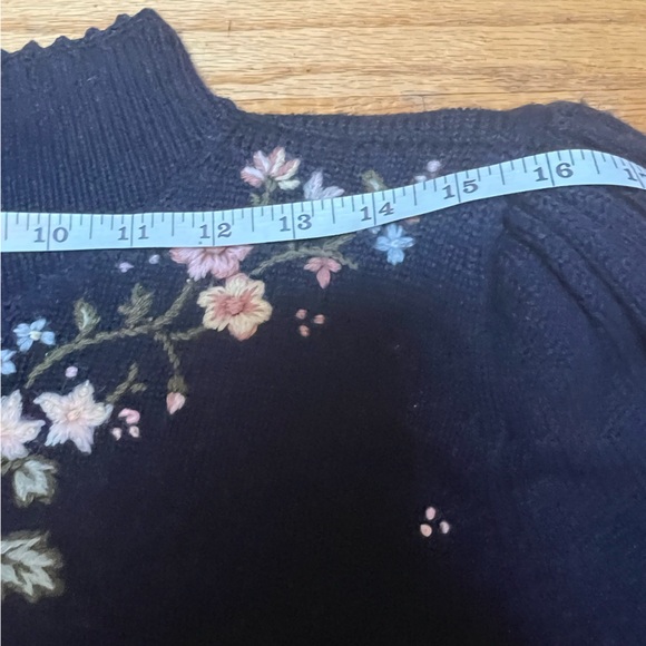 Herman Geist Women L Hand Embroidered Wool Blend Navy Sweater Cottage Core - Picture 4 of 6